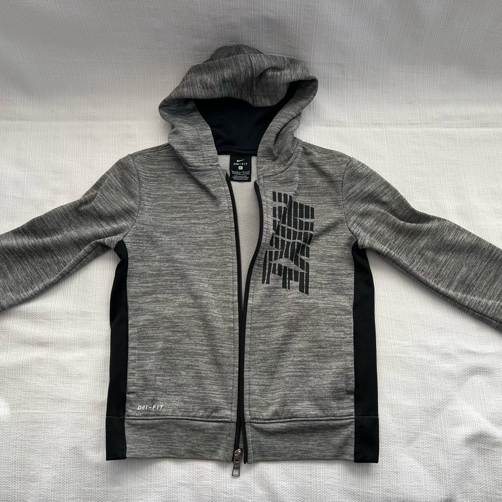 Kids Nike Dri-fit jacket - size 7